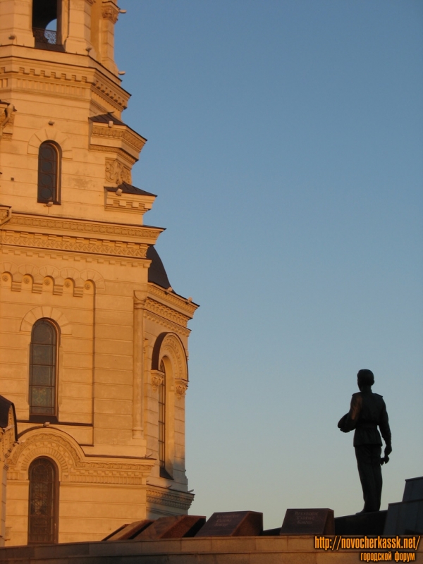 Новочеркасск: Собор и памятник Согласия и примирения