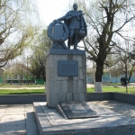 Памятник Героям, павшим в боях за Родину, ул. Гагарина, Хотунок