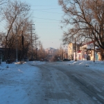 Улица Орджоникидзе, между Платовским проспектом и Александровской. Вид на ЮРГТУ (НПИ)