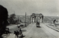 Триумфальная арка на спуске Герцена