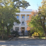 Улица Богдана Хмельницкого, 151. Профессорский дом НПИ