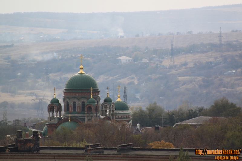 Новочеркасск: Вид на храм Александра Невского из собора