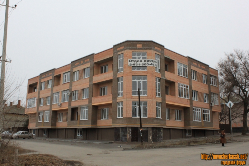 Новочеркасск: Дом на углу 26 Бакинских Комиссаров и Щорса