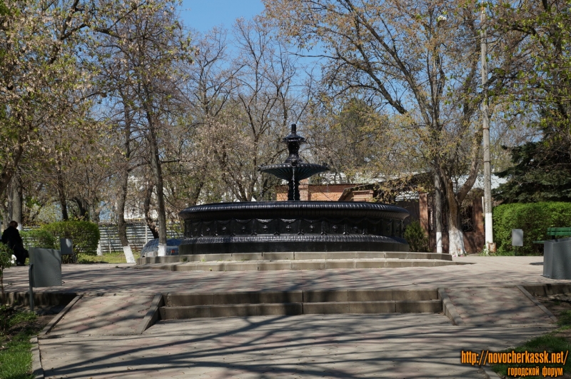 Новочеркасск: Фонтан в Александровском парке