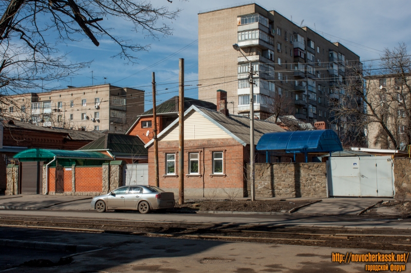 Новочеркасск: Улица Троицкая, 76-78