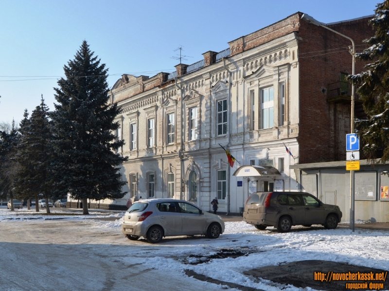 Новочеркасск: Здание общества взаимного кредита Области Войска Донского
