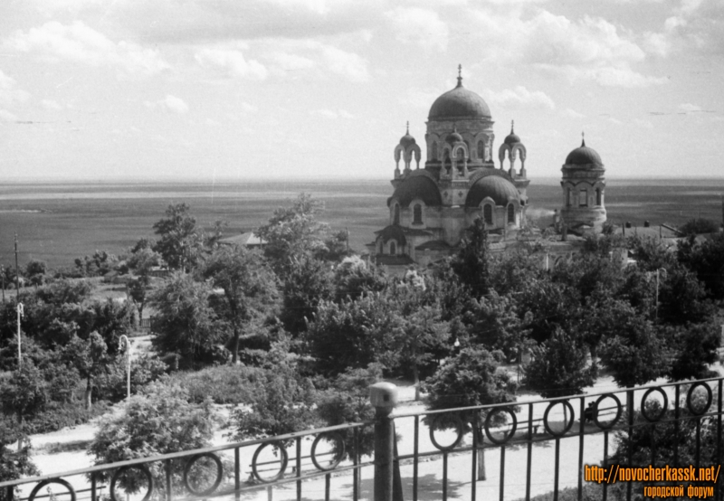 Новочеркасск: Вид на Александро-Невский храм с кургана