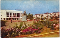 Площадь посёлка Донского