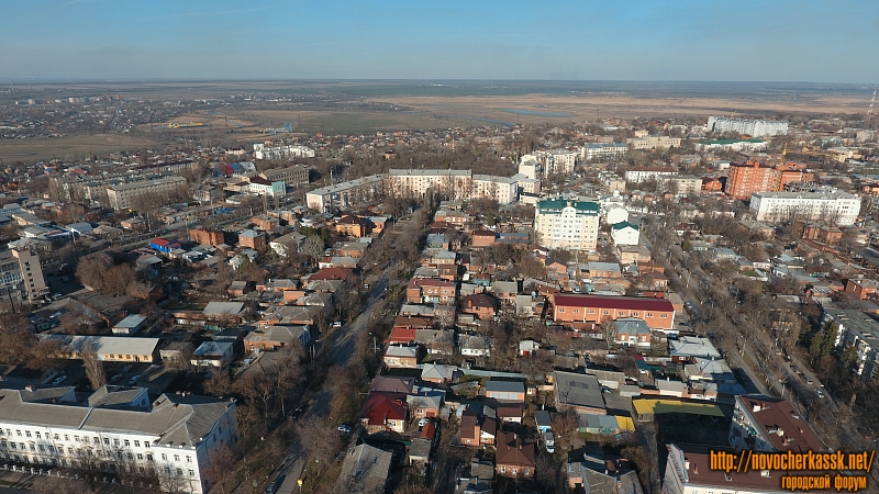Новочеркасск: Квартал между улицей Троицкой и переулком Кривопустенко